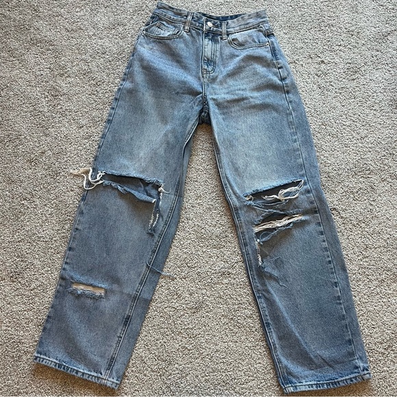 PrettyLittleThing Blue Denim Jeans - Picture 2 of 6